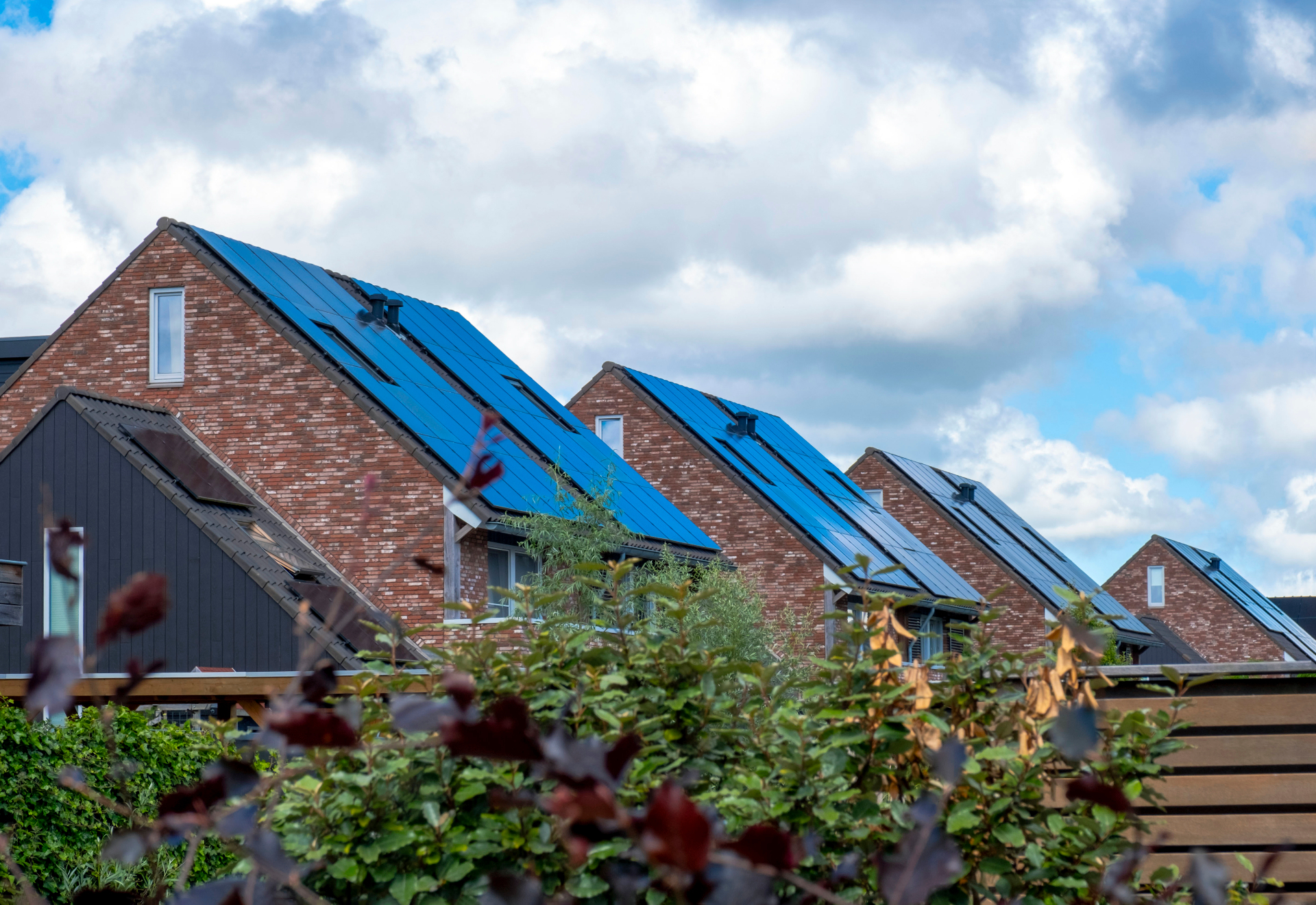 Hoeveel zonnepanelen heb je nodig in 2026? Berekening en richtlijnen